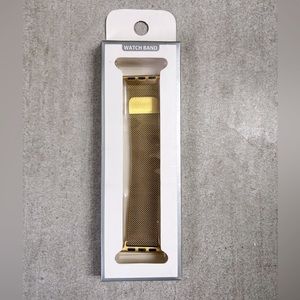 38mm metal mesh magnetic watch band. Brand new! Compatible with Apple watches.